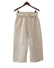 Load image into Gallery viewer, <transcy>شورت كاجوال من الكتان العضوي</transcy>