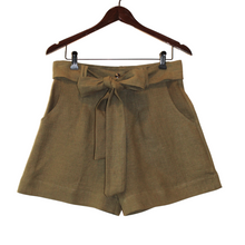 Load image into Gallery viewer, Linen - Pleated Shorts With Fabric Belt