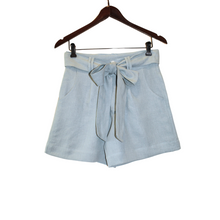 Load image into Gallery viewer, Linen - Pleated Shorts With Fabric Belt