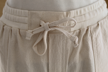 Load image into Gallery viewer, Crinkle Wash Cotton Tie-Hem Capri Pants